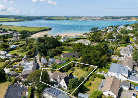Trewennow, Porthilly Lane, Rock, Wadebridge PL27 6JX