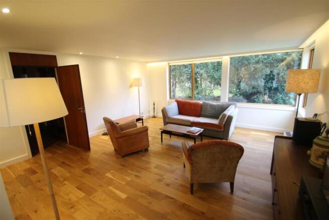 11 Ardmore living room .JPG