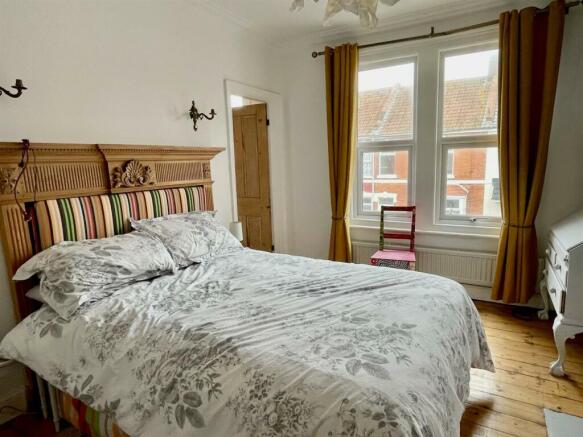 Bedroom,.jpg