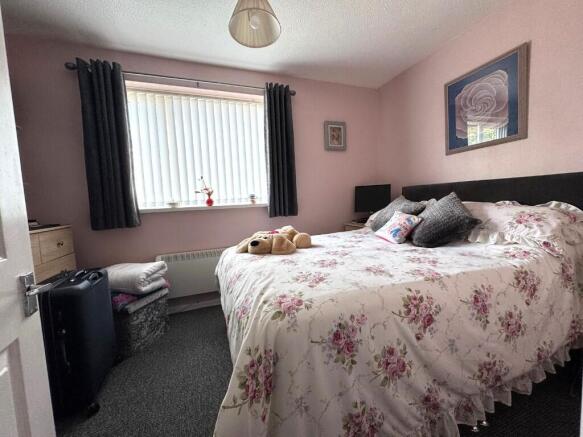 2 bed Terraced for sale Image 6