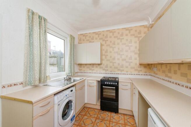 2 bed Terraced for sale Image 10