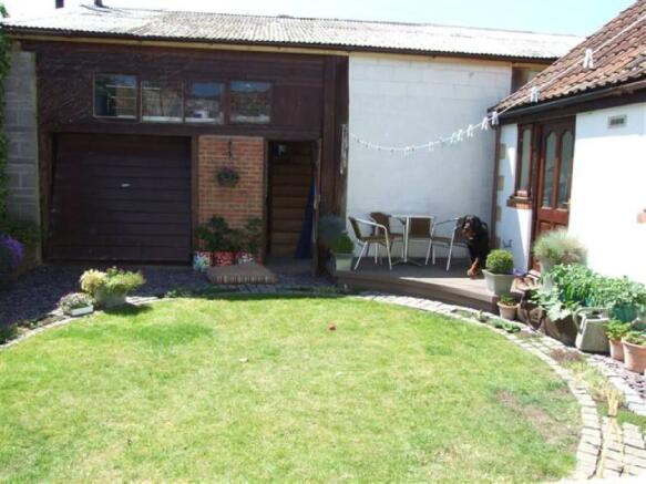 Photo 10