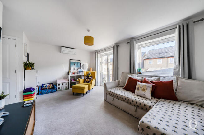 aa25d7bd-2270-417...