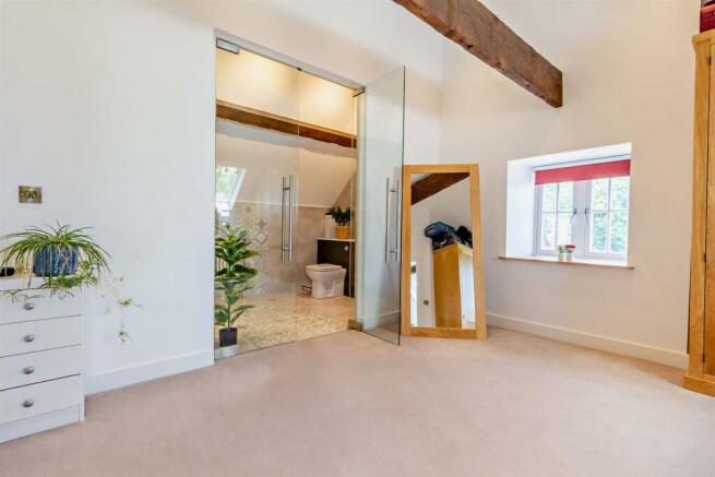 5 tr view to en suite.jpg