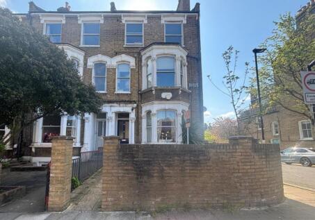Flat B, 82 Hanley Road, Islington, London, N4 3DW