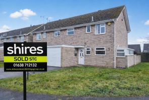 33, Robin Close, Bury St. Edmunds IP28 7HJ