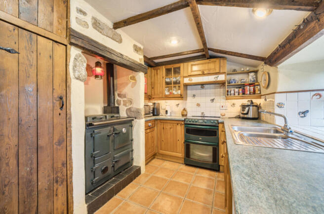 1355011-7-68c4660...