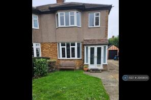 23, Wash Road, Brentwood CM13 1BX