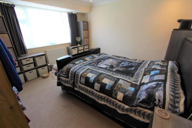 Bedroom 2.JPG