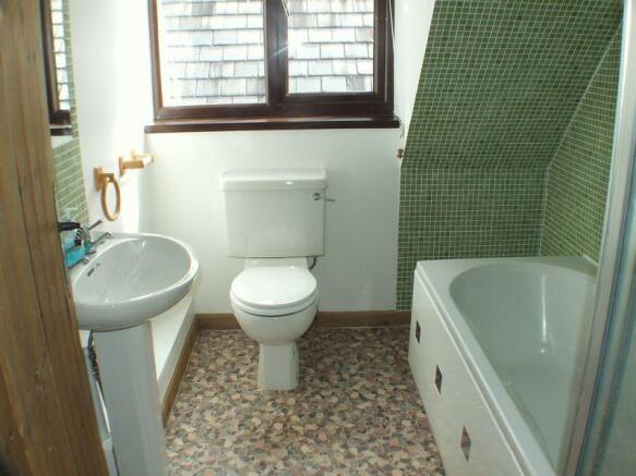 En-Suite Bathroom