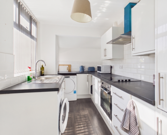 Middleton Road - EweMove - Kitchen