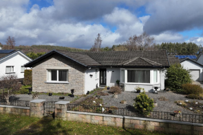 Rayerwyn, Seafield Avenue, Grantown-on-spey PH26 3JQ