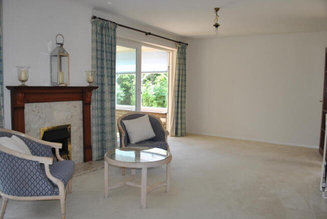 SITTING ROOM