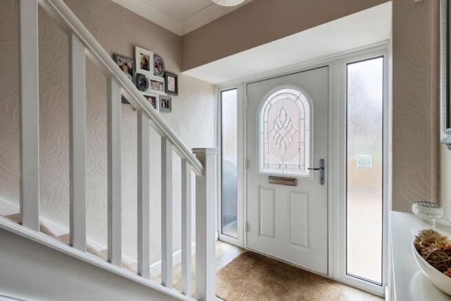 4 bed Semi-Detached for sale Image 5