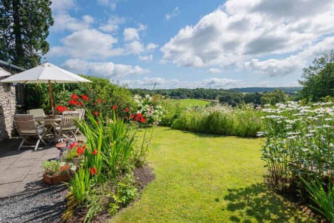 Garden & Views