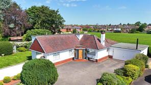 Silverdale, Oakfield Close, Shrewsbury SY3 8AB