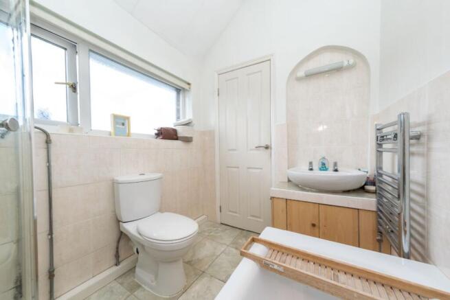 2 bed Terraced for sale Image 8