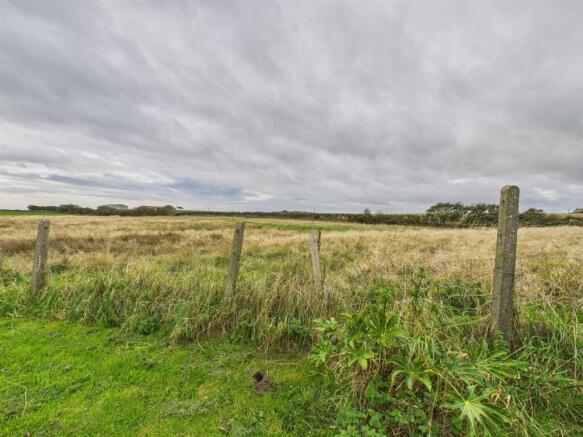 2 bed Detached Bungalow for sale Image 12