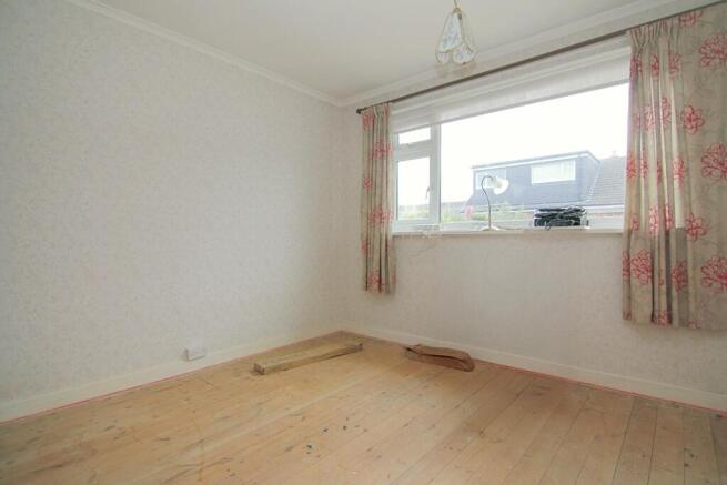2 bed Semi-Detached Bungalow for sale Image 11