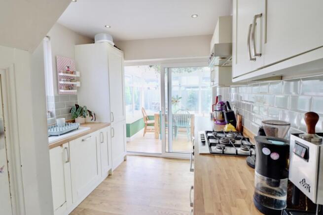 3 bed Semi-Detached for sale Image 4