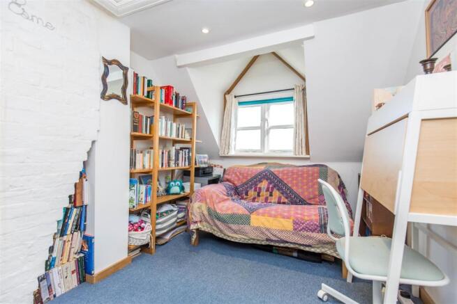Bedroom 2.jpg