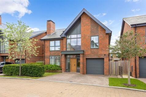 Vickers Close, Longcross, Surrey, KT16
