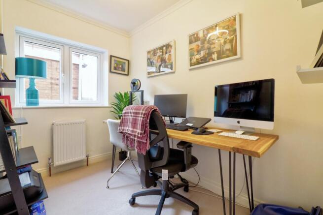 Bedroom/Study