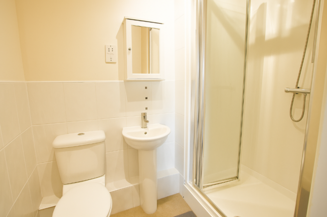 2 bed Flat for sale Image 7