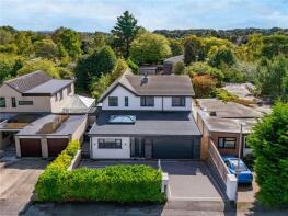 12, Milton Drive, Nottingham NG15 9BE