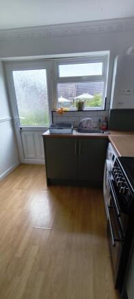 2 bed Terraced to rent Image 11