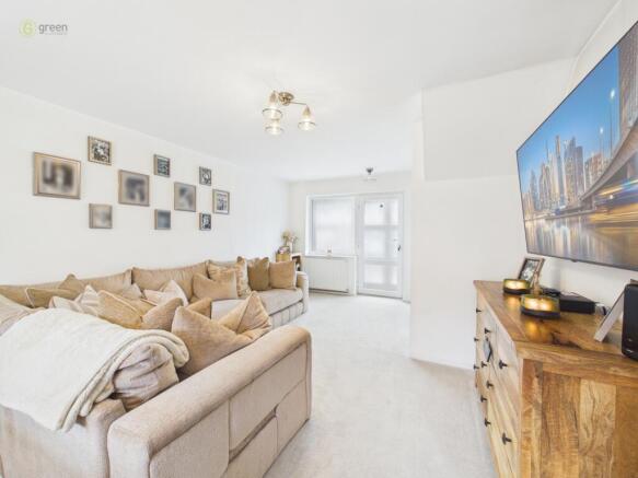 cam01698g0pr0188still001