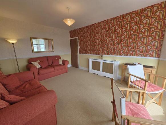 2 bed Apartment for sale Image 5