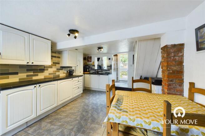 Kitchen / Breakfast