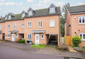 37, Avian Avenue, Curo Park, Frogmore, St Albans AL2 2FE