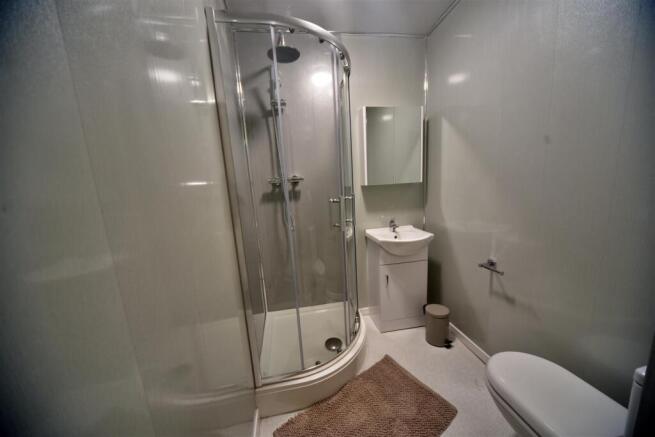 1 bed Apartment to rent Image 4