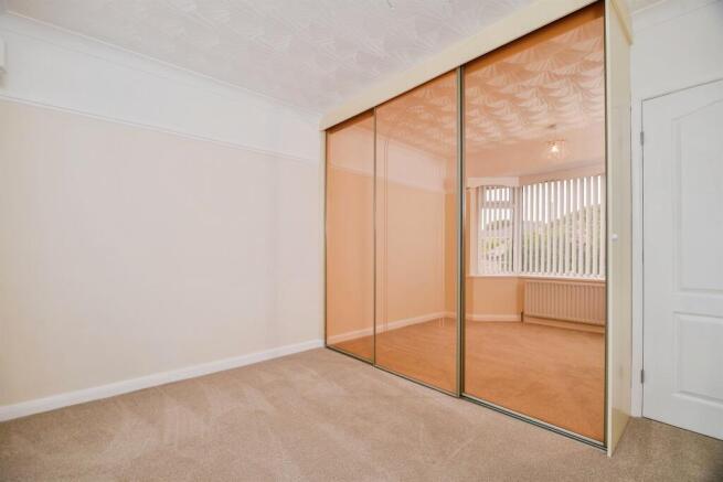 2 bed Detached Bungalow for sale Image 12