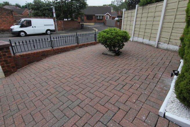 Photo 14