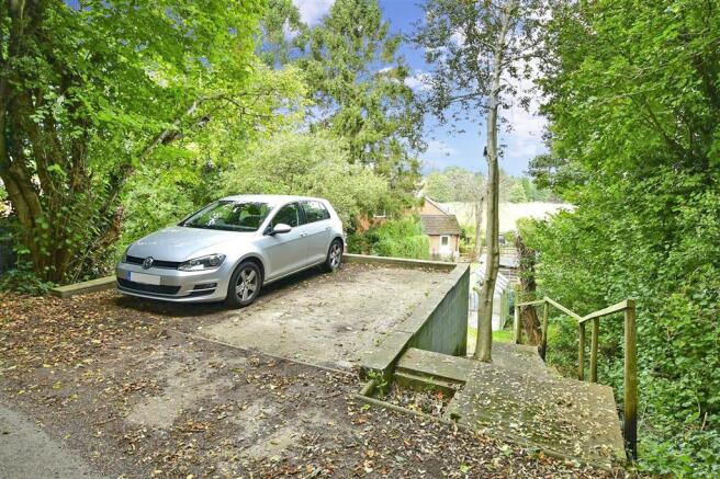 Driveway/Parking