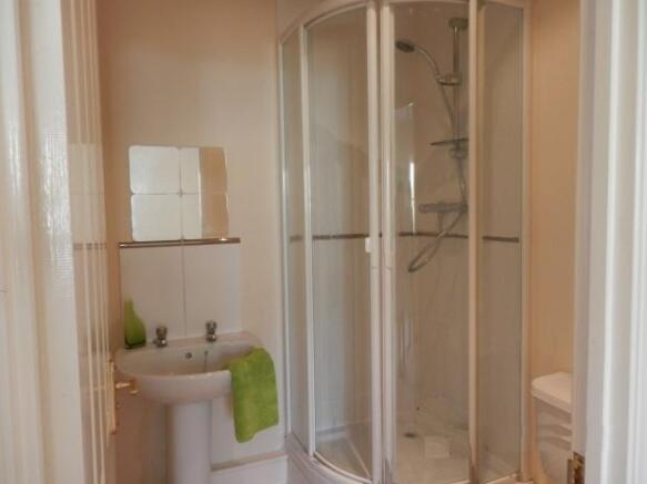 en-suite shower room