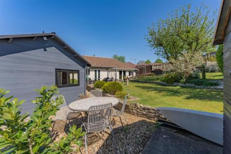 NN16, Dene Close, Kettering
