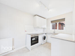 20, Whitsun Pasture, Willen Park, Milton Keynes MK15 9DQ