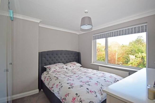 31 Linehouse Lane, bed 2.jpg
