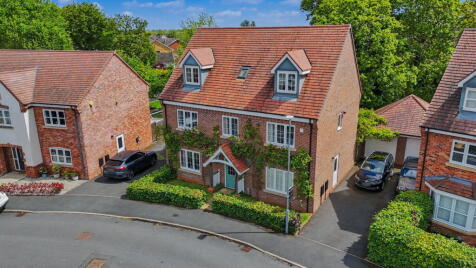 Burnham Road, Wythall, Birmingham, B47 6AS
