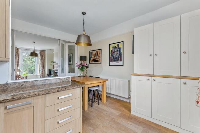 3 bed Terraced for sale Image 7