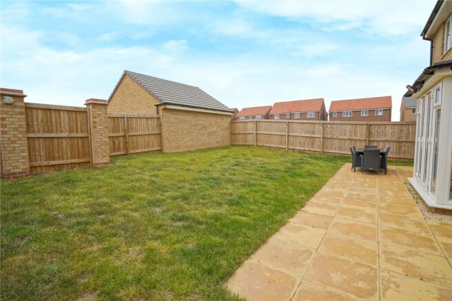 5 bed Detached for sale Image 5