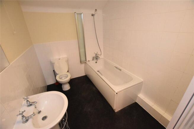 2 bed Apartment for sale Image 9