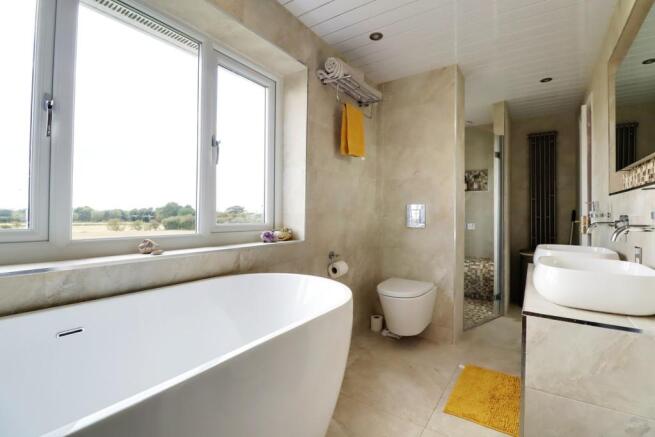 BATH..jpg