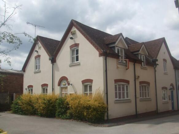 Photo 1 - 21D Station Rd Knowle 24.06.15.jpg