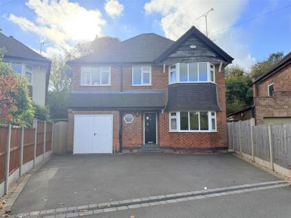 Covert Crescent, Radcliffe on Trent