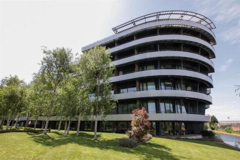 Woodfield Road, Altrincham